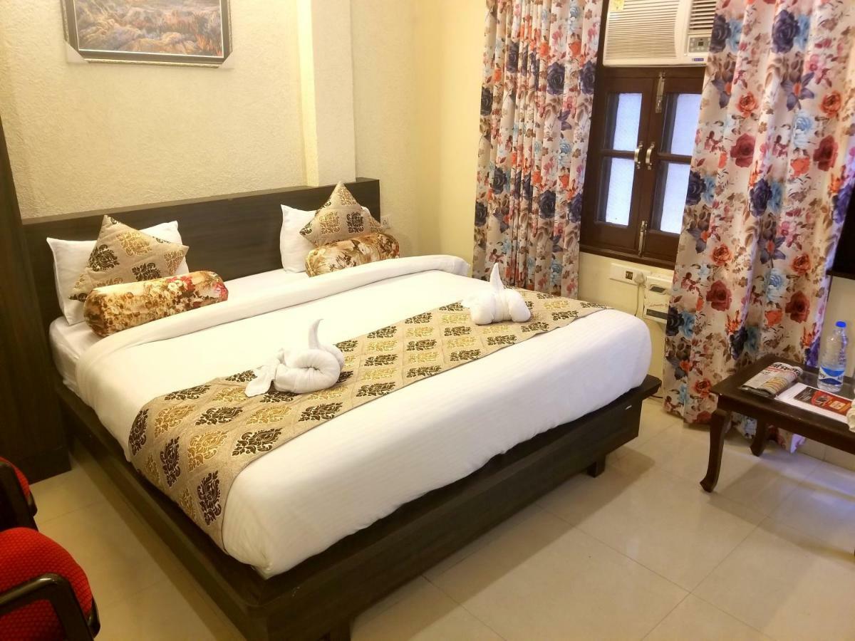 Hotel Krishna'S Near Golden Temple Amritsar Exteriör bild